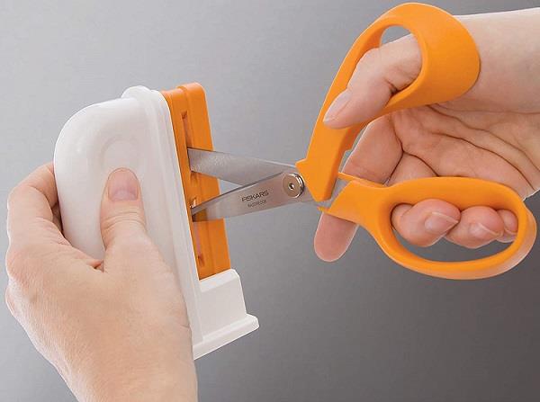 Fiskars ReNew manicure scissors 10 cm  Finnish Design Shop CH